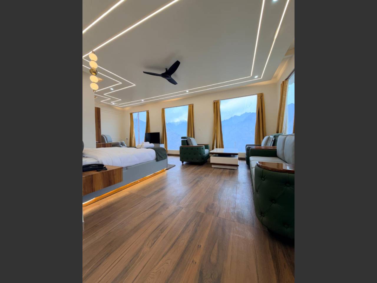 Premium Resorts In Joshimath For Couple